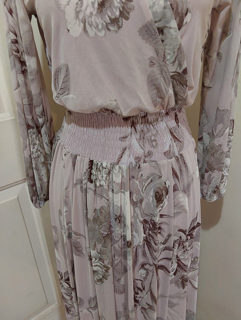 🌺 Like New Enfocus Studio Lavender Floral Fully Lined Maxi Dress - Picture 3 of 11